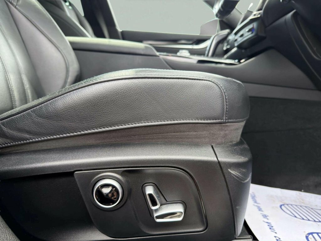 Maserati Levante Hybrid Gt White #18