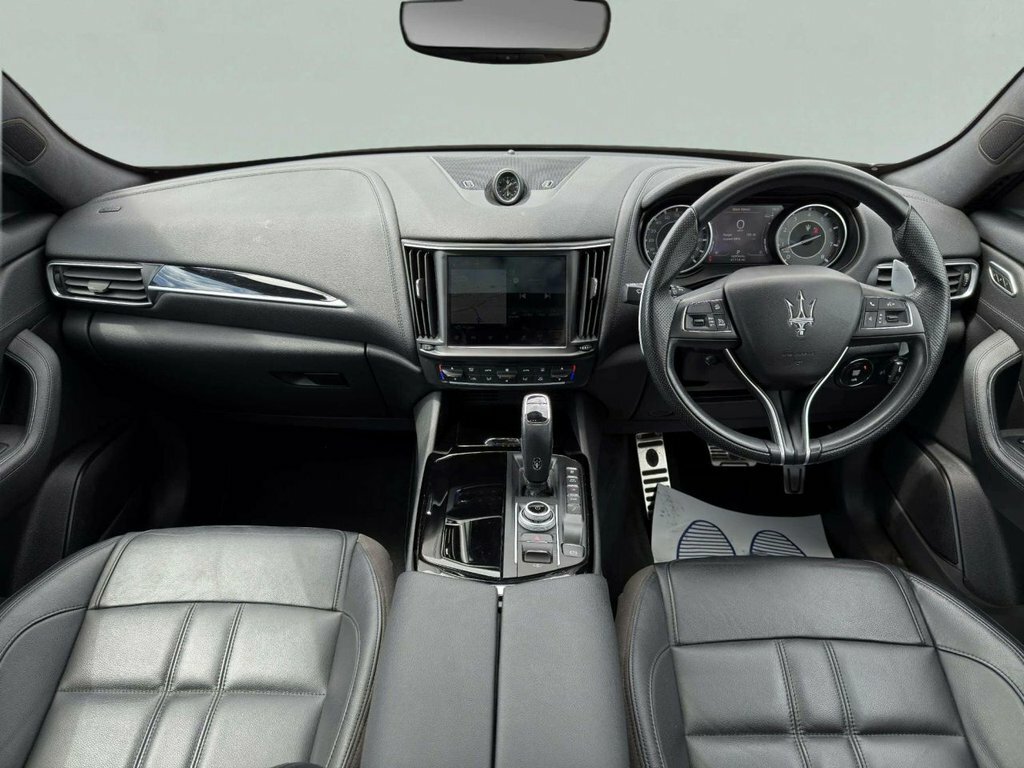 Maserati Levante Hybrid Gt White #11