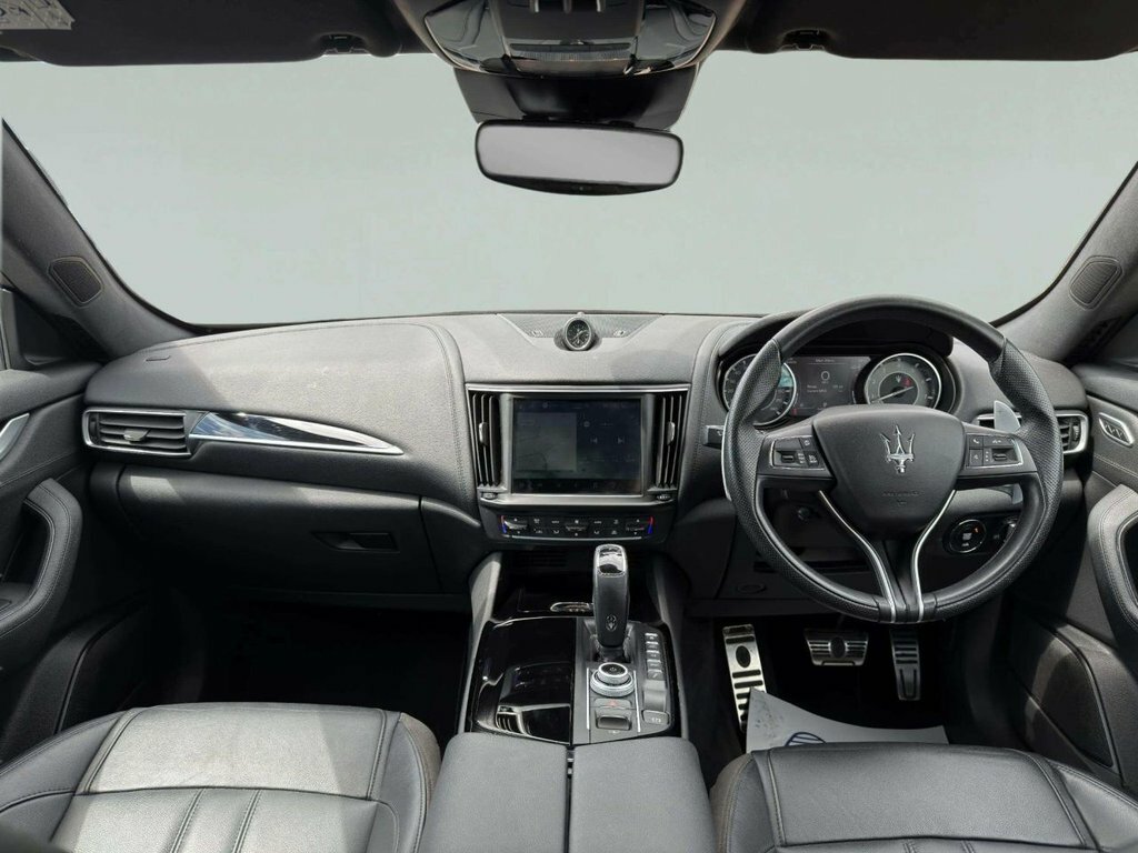 Maserati Levante Hybrid Gt White #10