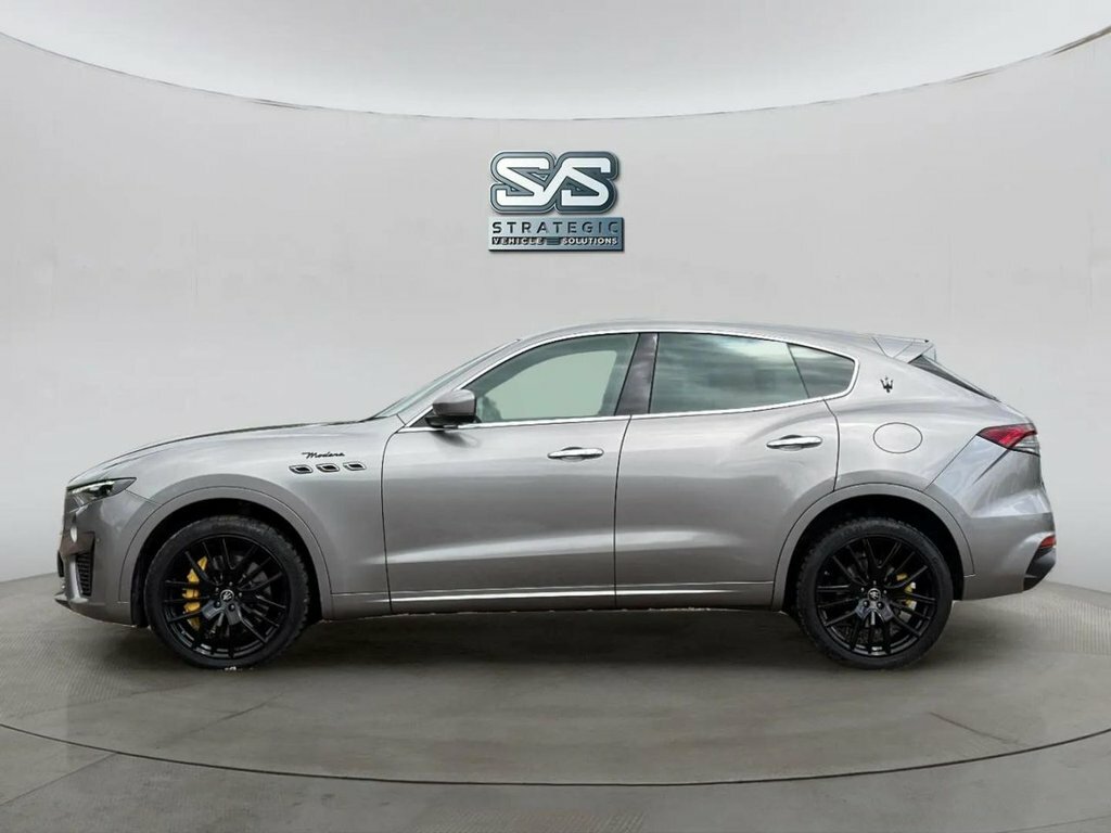 Maserati Levante Hybrid Gt White #7