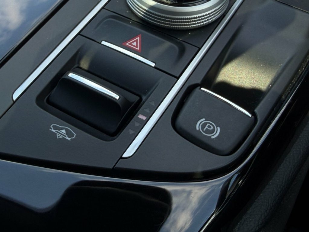 Maserati Levante Hybrid Gt White #43