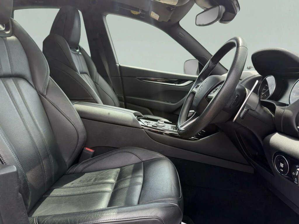 Maserati Levante Hybrid Gt White #17