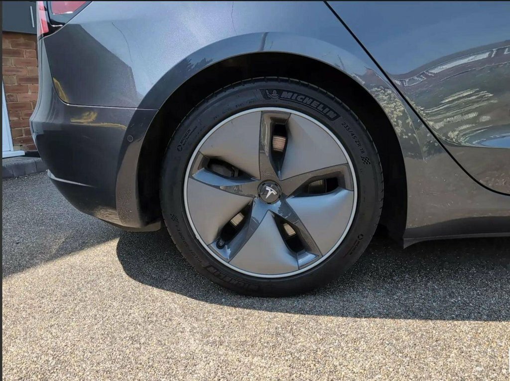 Tesla Model 3 Saloon Grey #6