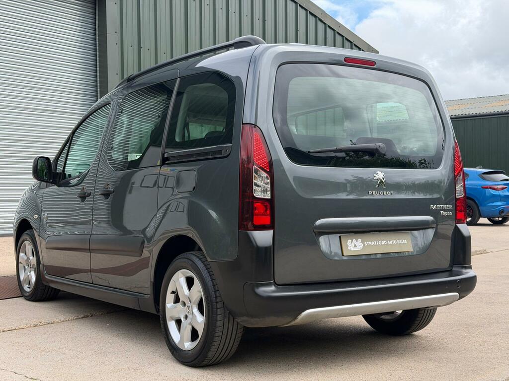 Peugeot Partner Tepee 1.6 E-hdi Tepee S 92 Bhp White #10