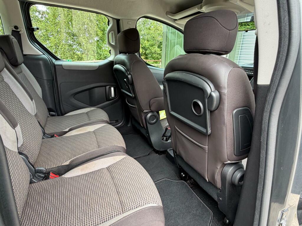 Peugeot Partner Tepee 1.6 E-hdi Tepee S 92 Bhp White #21