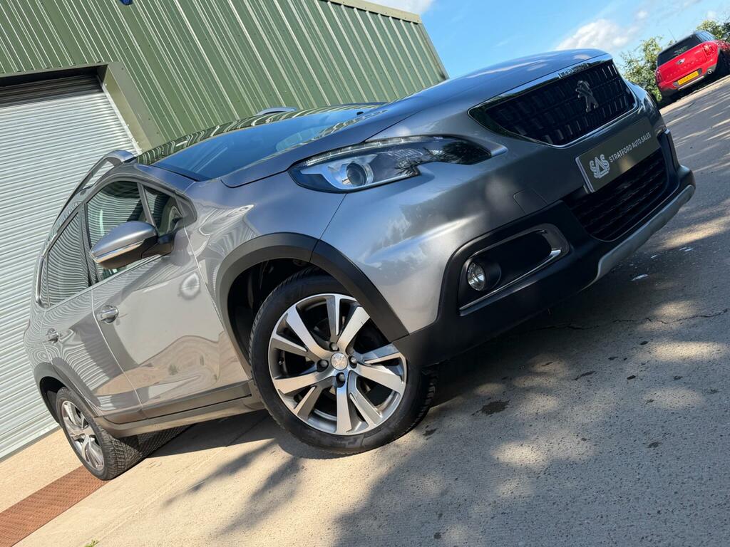 Peugeot 2008 Allure Premium Grey #2