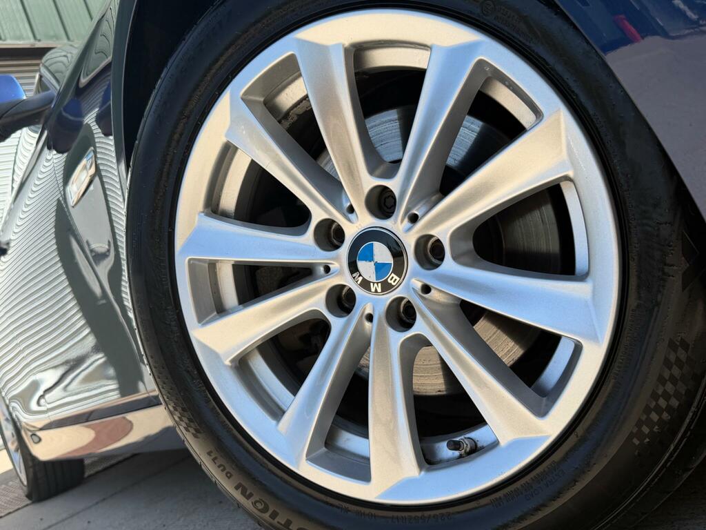 BMW 5 Series Se Blue #3