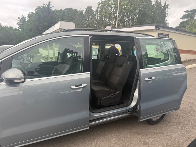 Volkswagen Sharan Mpv Blue #13