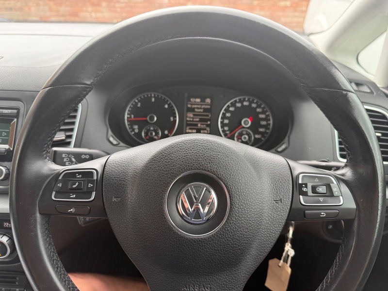 Volkswagen Sharan Mpv Blue #33