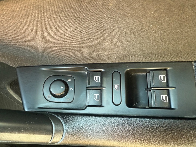Volkswagen Passat Black #23