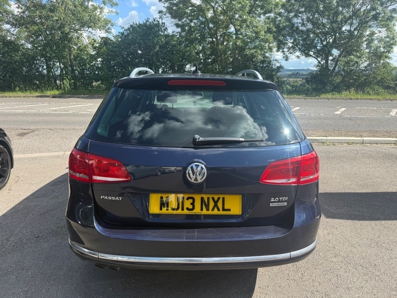 Volkswagen Passat Sport Tdi Bluemotion Technology Blue #6