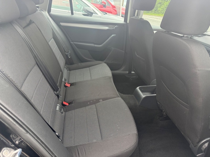 Skoda Octavia Elegance Silver #28