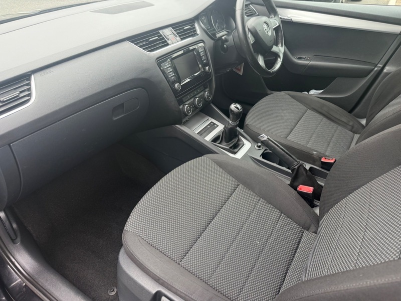 Skoda Octavia Elegance Silver #19
