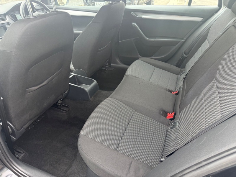 Skoda Octavia Elegance Silver #20