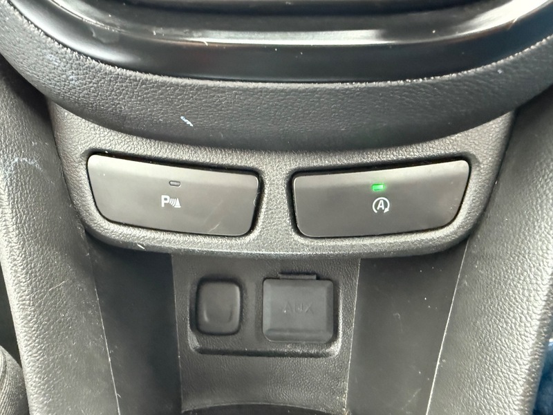 Vauxhall Mokka Tech Line Cdti S FV64YGY White #6