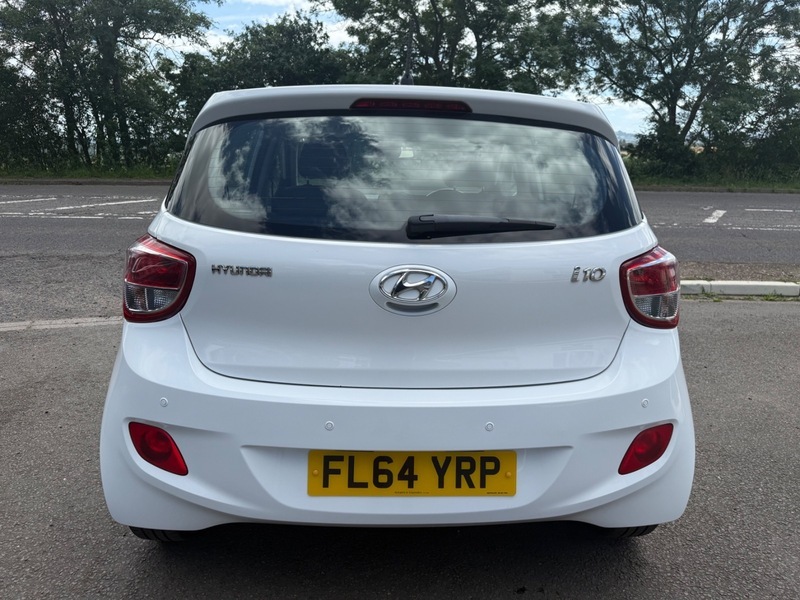 Hyundai I10 Premium White #5
