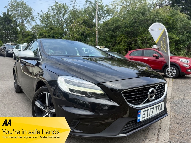 Volvo V40 T3 R-design Nav Plus Black