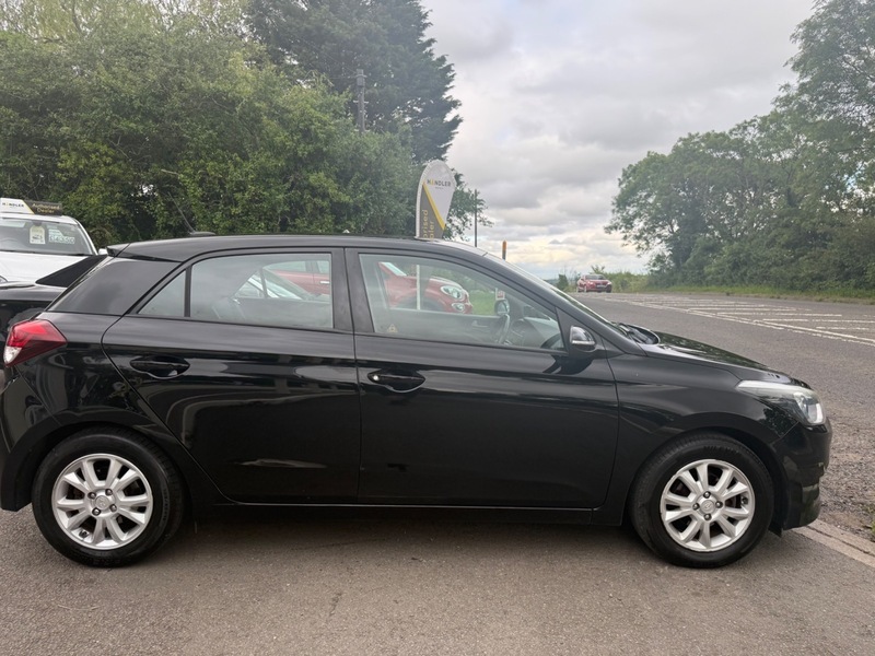 Hyundai I20 Mpi Se Black #6