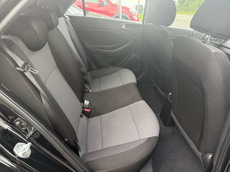 Hyundai I20 Mpi Se Black #4