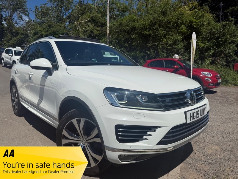 Volkswagen Touareg V6 R-line Tdi Bluemotion White #3