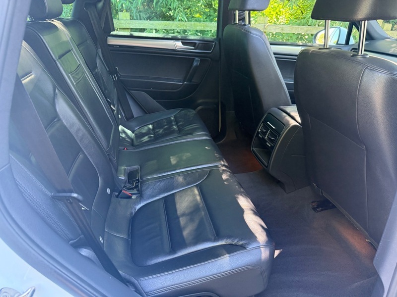 Volkswagen Touareg V6 R-line Tdi Bluemotion Technology Blue #34