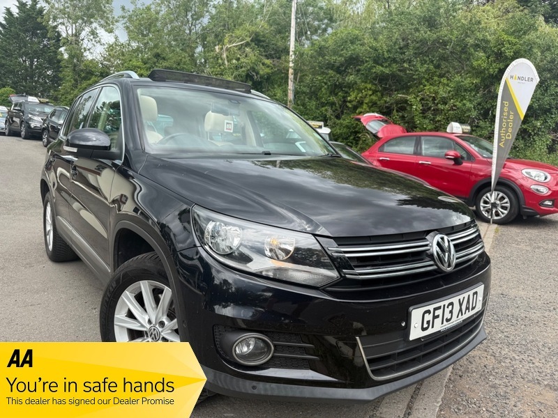 Volkswagen Tiguan 2.0 Tdi Bluemotion Tech Black #2