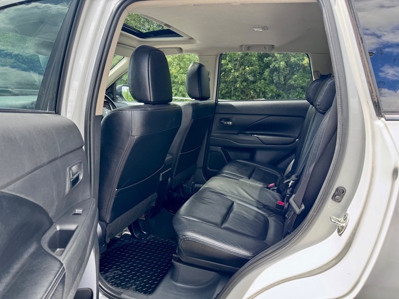 Mitsubishi Outlander Suv Grey #14