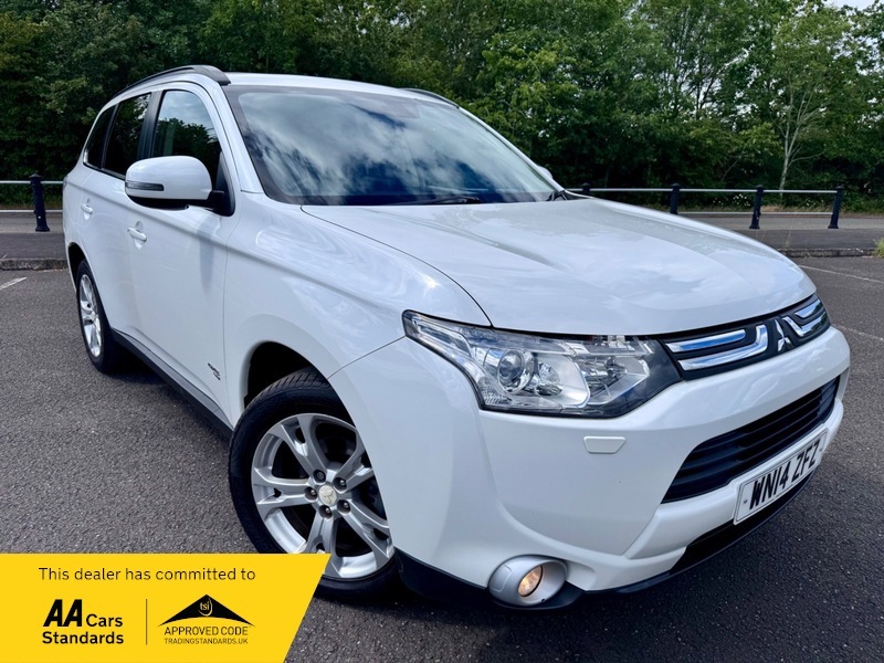 Mitsubishi Outlander Di-d Gx 5 White