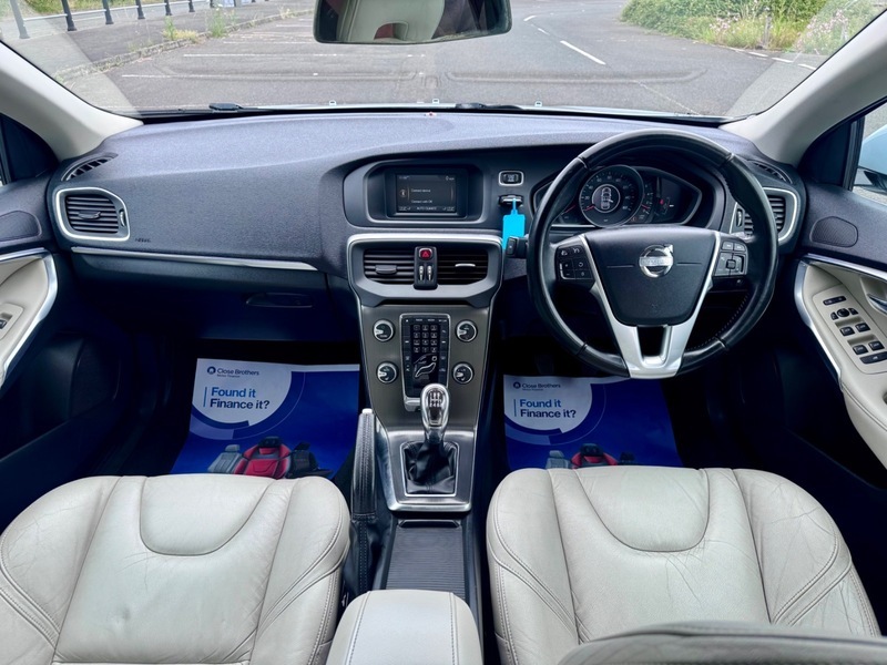 Volvo V40 1.6 D2 Se Euro 5 Ss Blue #11