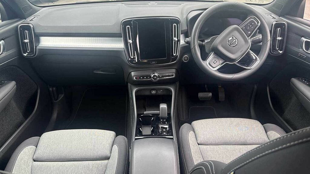 Volvo XC40 Plus, B3 Mild Hybrid, Dark SR72HKV Black #5