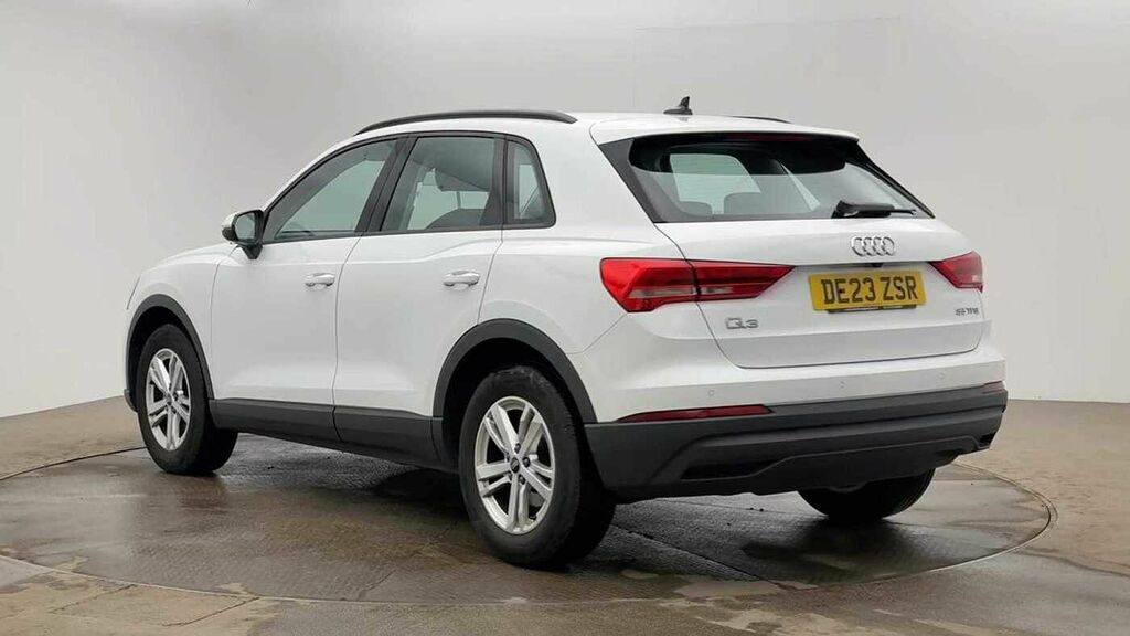Audi Q3 Technik 35 Tfsi 150 Ps S Tronic DE23ZSR White #3