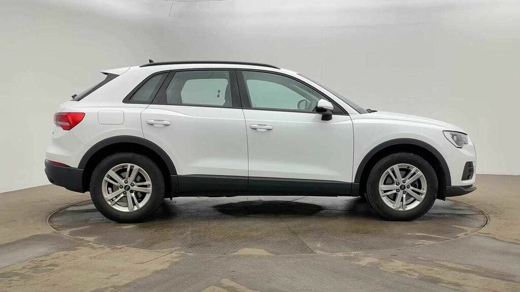 Audi Q3 Technik 35 Tfsi 150 Ps S Tronic DE23ZSR White #4