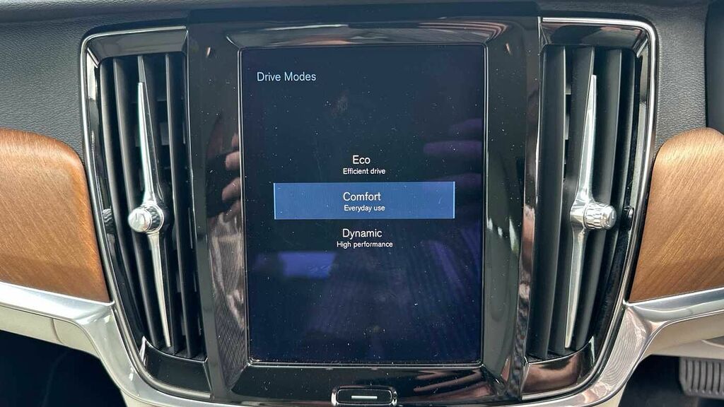 Volvo V90 D2 R-design Nav Plus White #31
