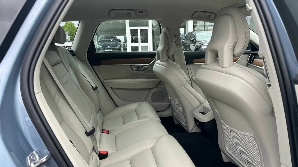 Volvo V90 D4 Inscription Blue #6