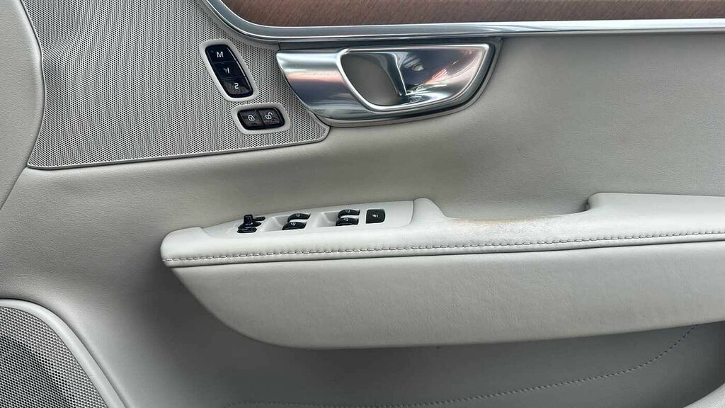 Volvo V90 D2 R-design Nav Plus White #24