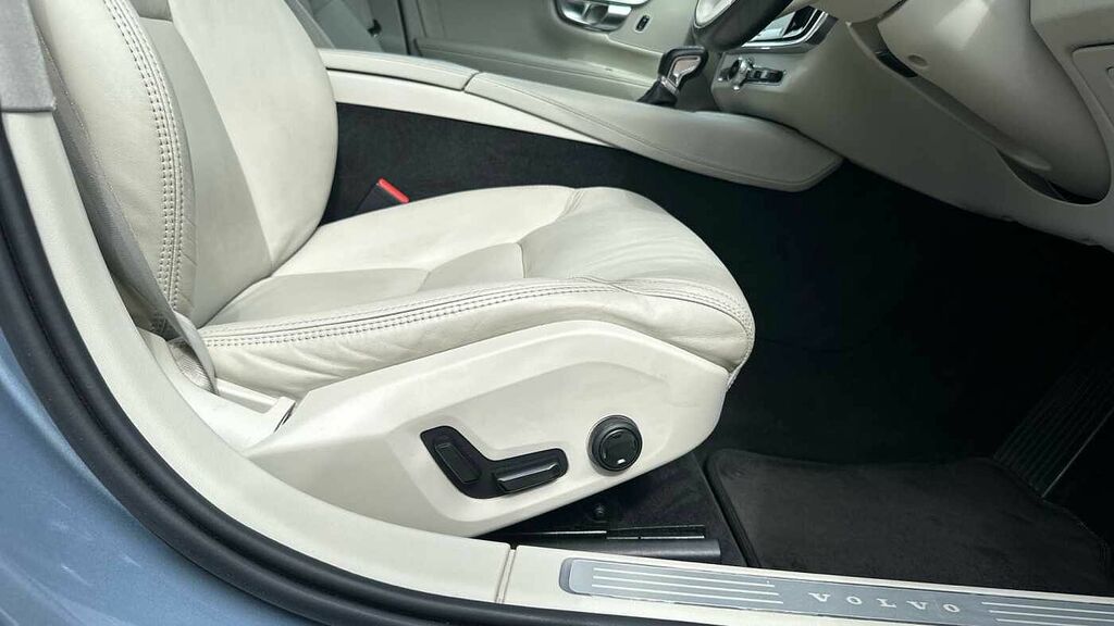 Volvo V90 D2 R-design Nav Plus White #25