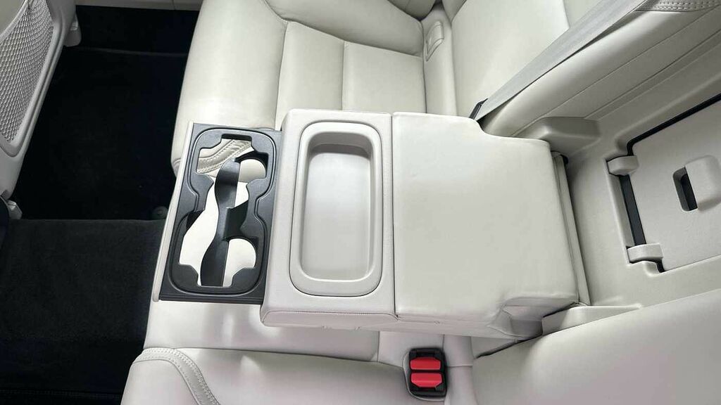 Volvo V90 D2 R-design Nav Plus White #28