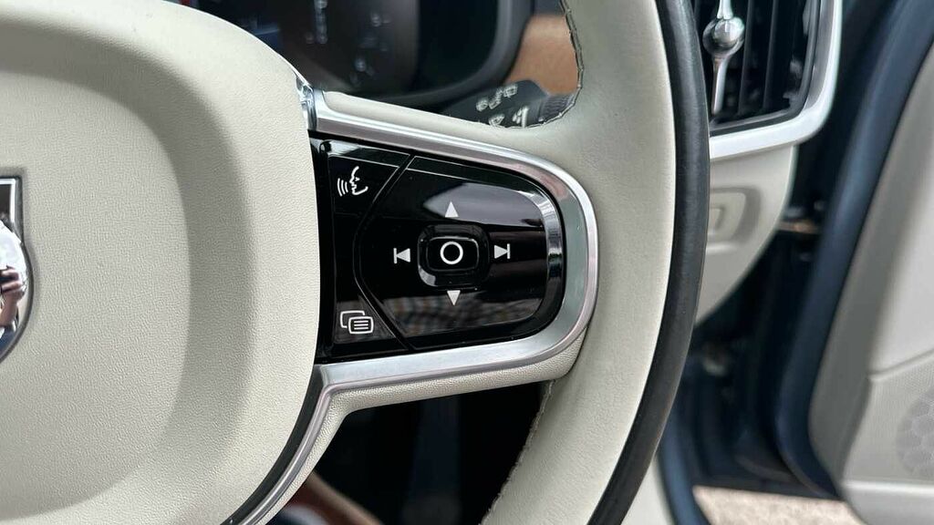 Volvo V90 D2 R-design Nav Plus White #18