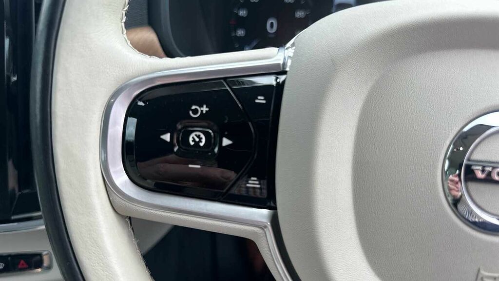Volvo V90 D2 R-design Nav Plus White #17