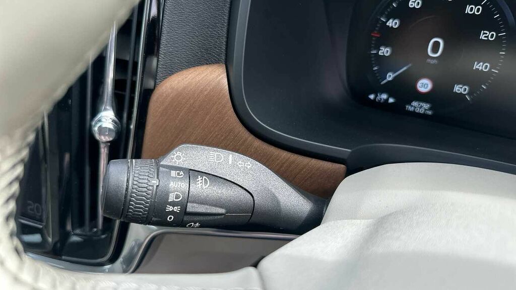 Volvo V90 D2 R-design Nav Plus White #16