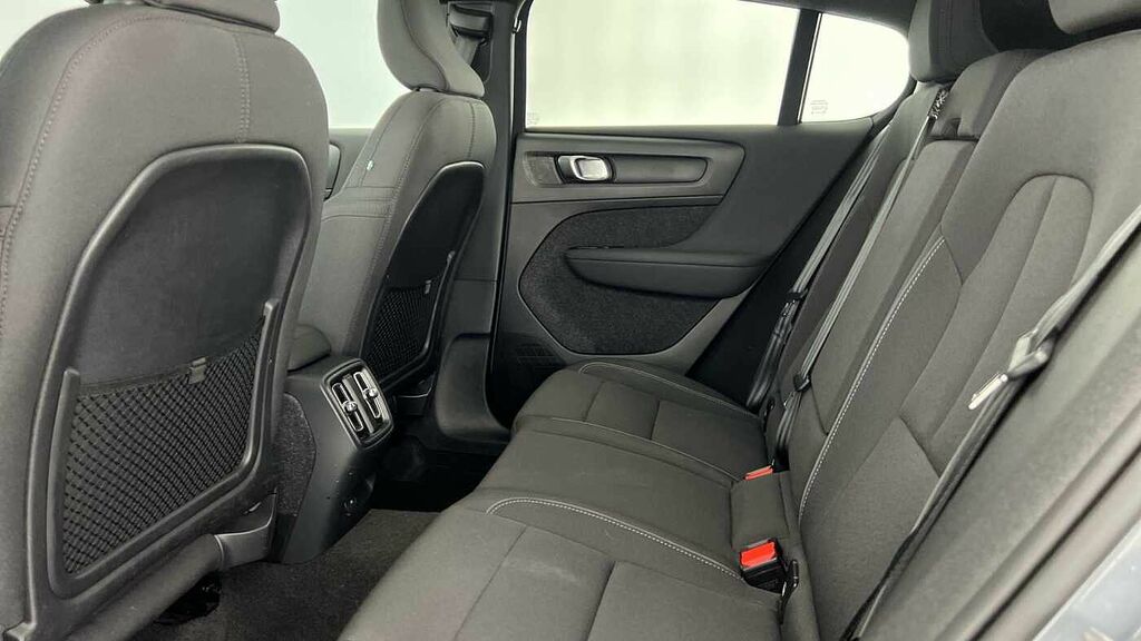 Volvo C40 Core Blue #13