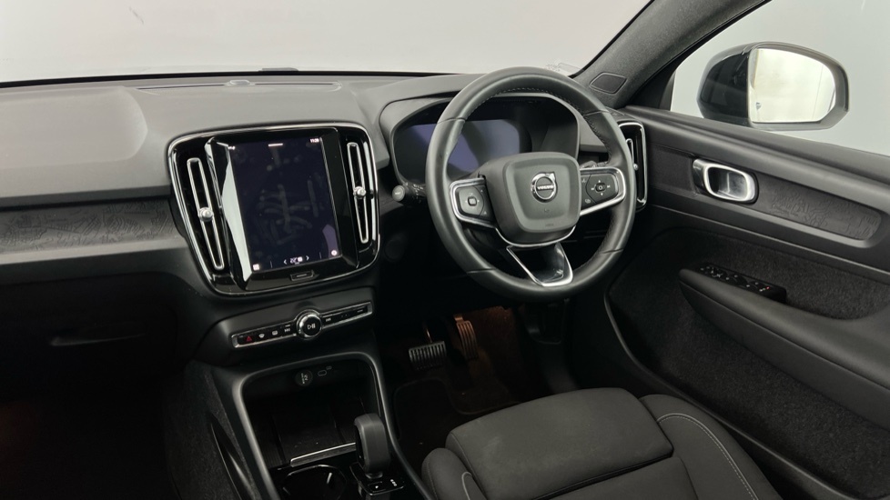 Volvo C40 Core Blue #16