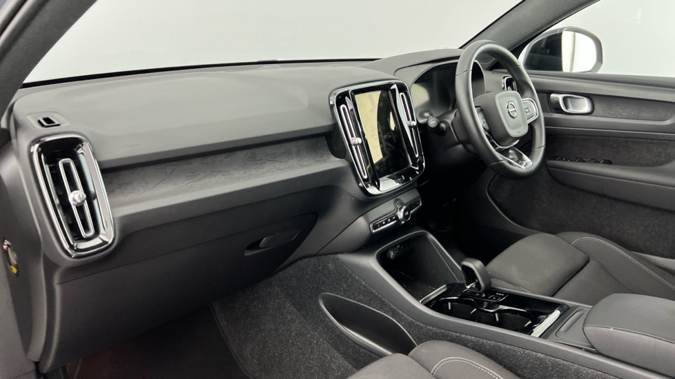 Volvo C40 Core Blue #11