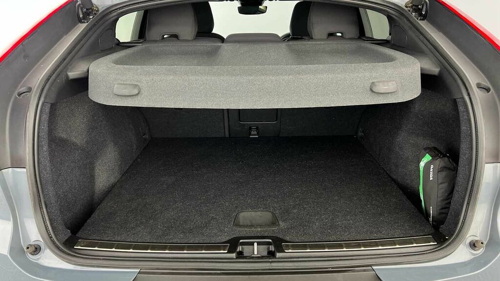 Volvo C40 Core Blue #9