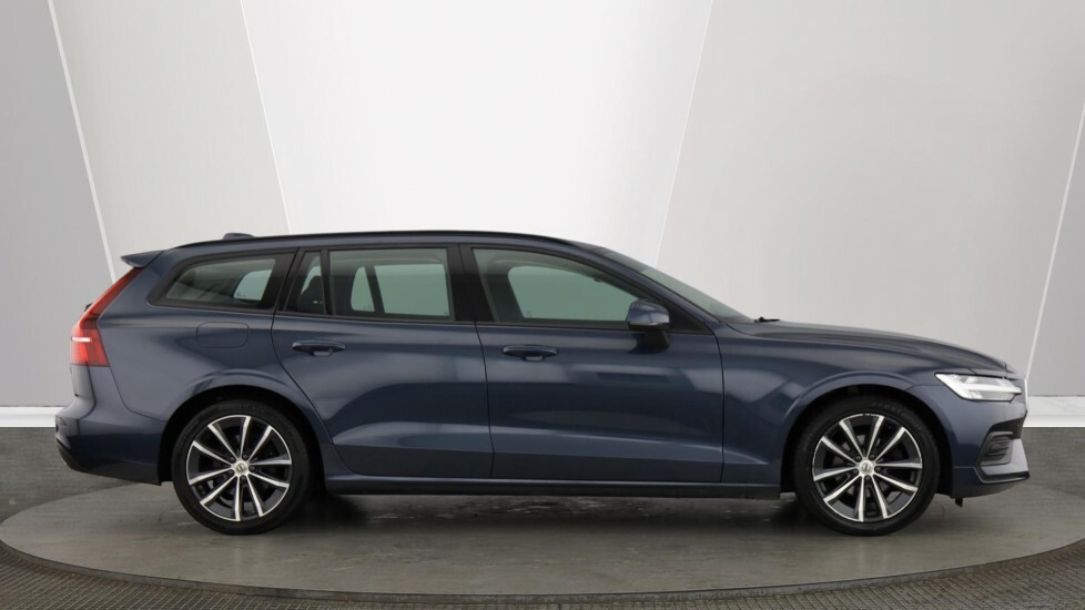 Volvo V60 Momentum, B3 Mild Hybrid Blue #4
