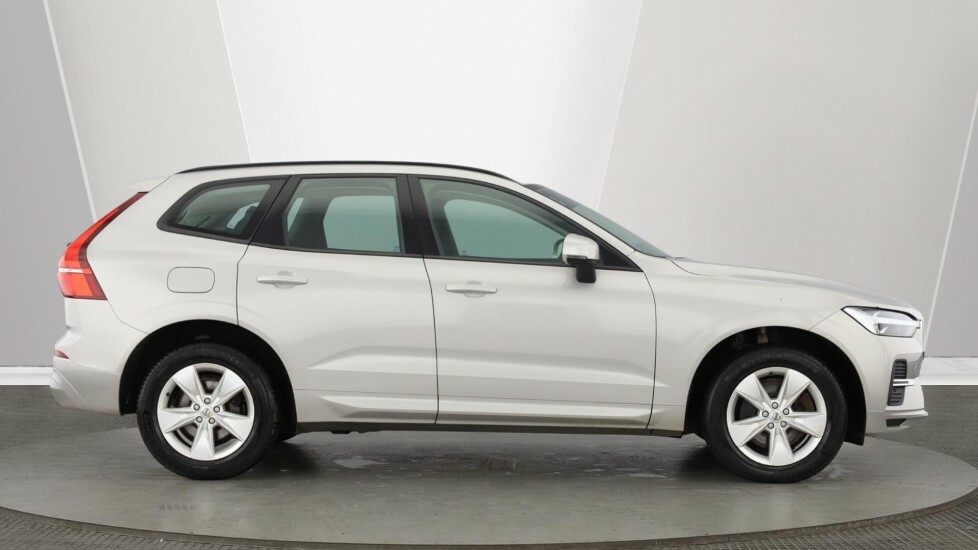 Volvo XC60 Momentum, B4 Awd Mild Hybrid Silver #4