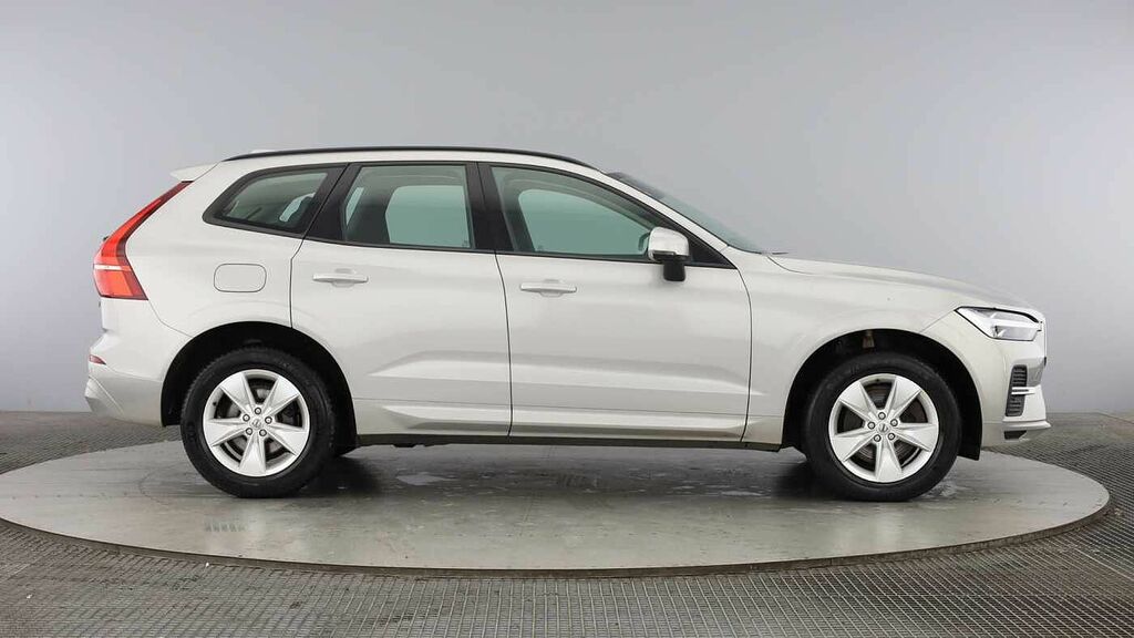 Volvo XC60 Momentum, B4 Awd Mild Hybrid Silver #5