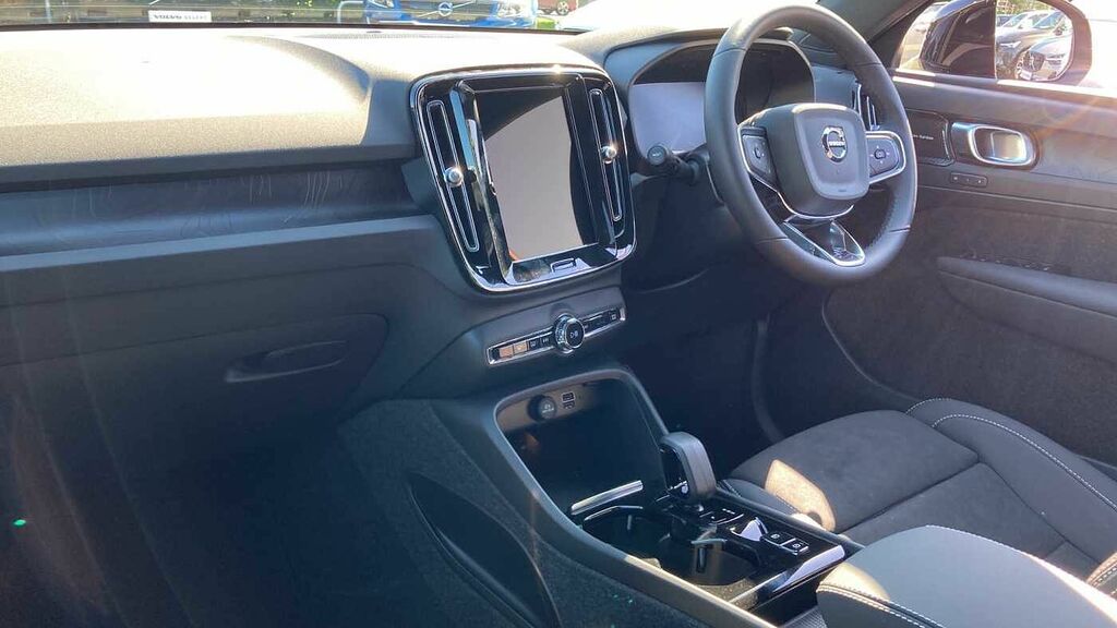 Volvo XC40 Recharge Ultimate, T5 Plug-in Hybrid, Black #5