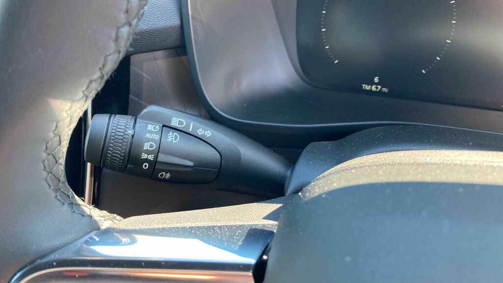 Volvo XC40 Xc40 Core B3 Mhev Grey #25