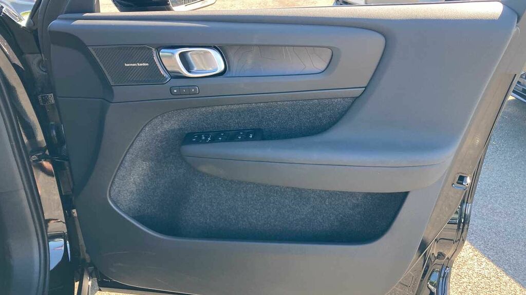 Volvo XC40 Xc40 Core B3 Mhev Grey #16